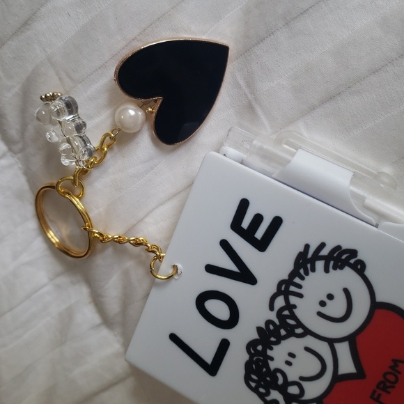 LUXURY MYSTICAL BAG CHARM NEW YORK COACH BIRKIN PAD WITH PEN HEART GUMMY BEAR - Picture 3 of 5